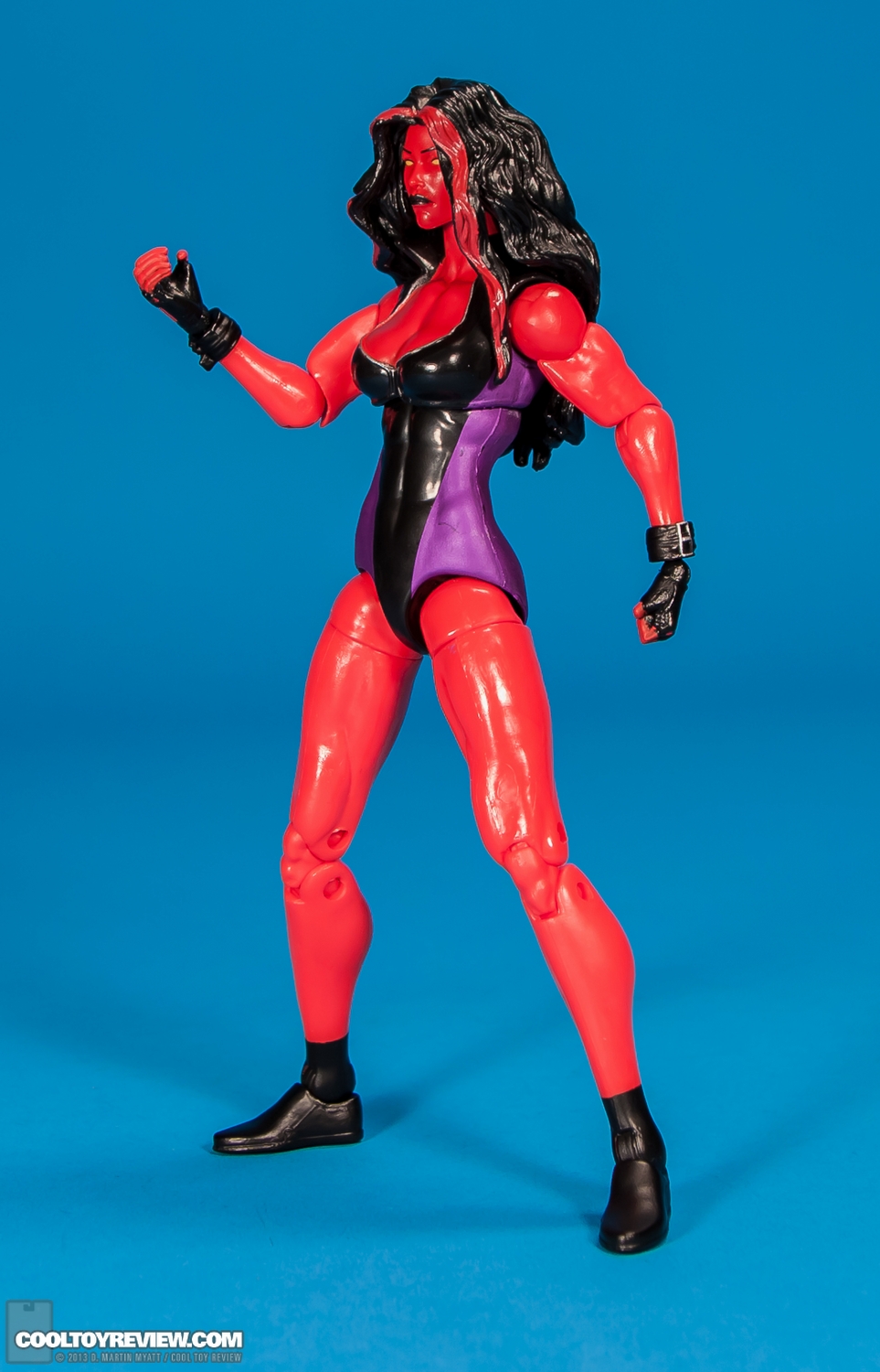 Marvel-Legends-Hit-Monkey-Hulkettes-Red-She-Hulk-003.jpg