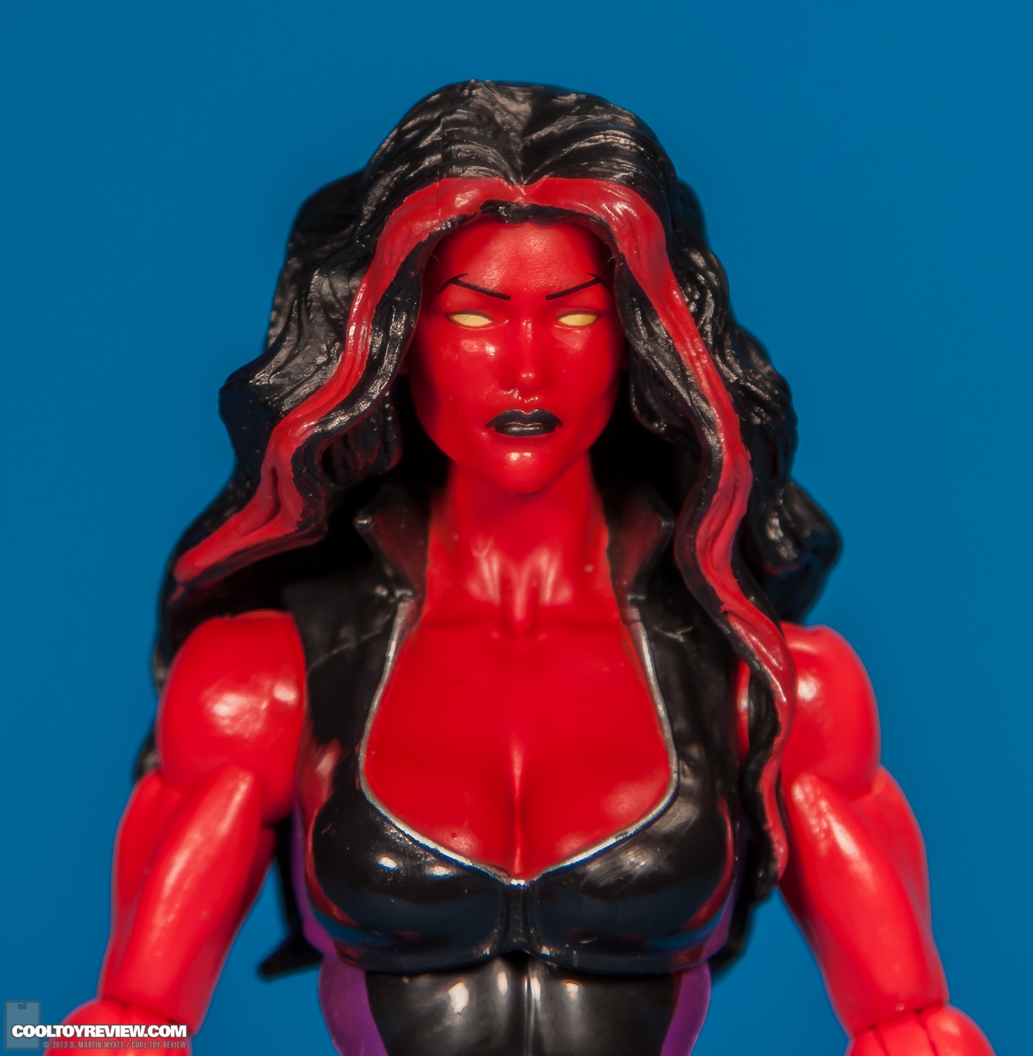 Marvel-Legends-Hit-Monkey-Hulkettes-Red-She-Hulk-005.jpg