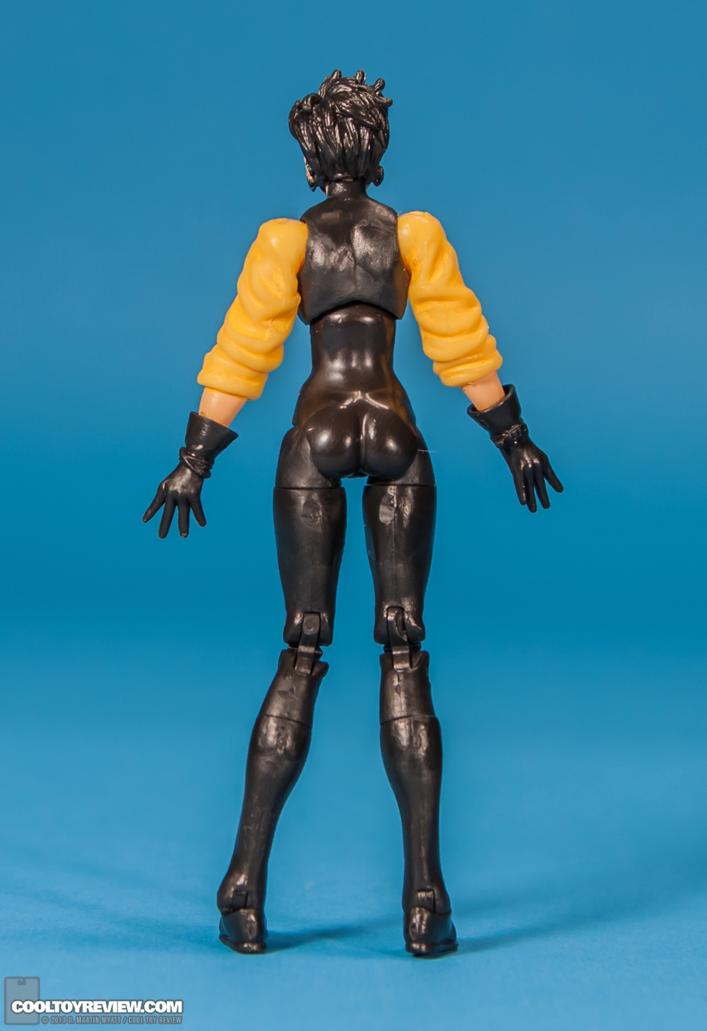 Marvel_Universe_Modern_Jubilee_X-Men_Hasbro-004.jpg