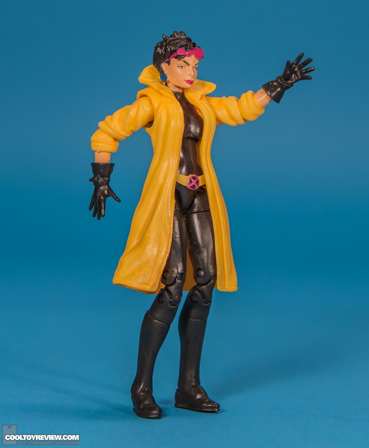 Marvel_Universe_Modern_Jubilee_X-Men_Hasbro-006.jpg