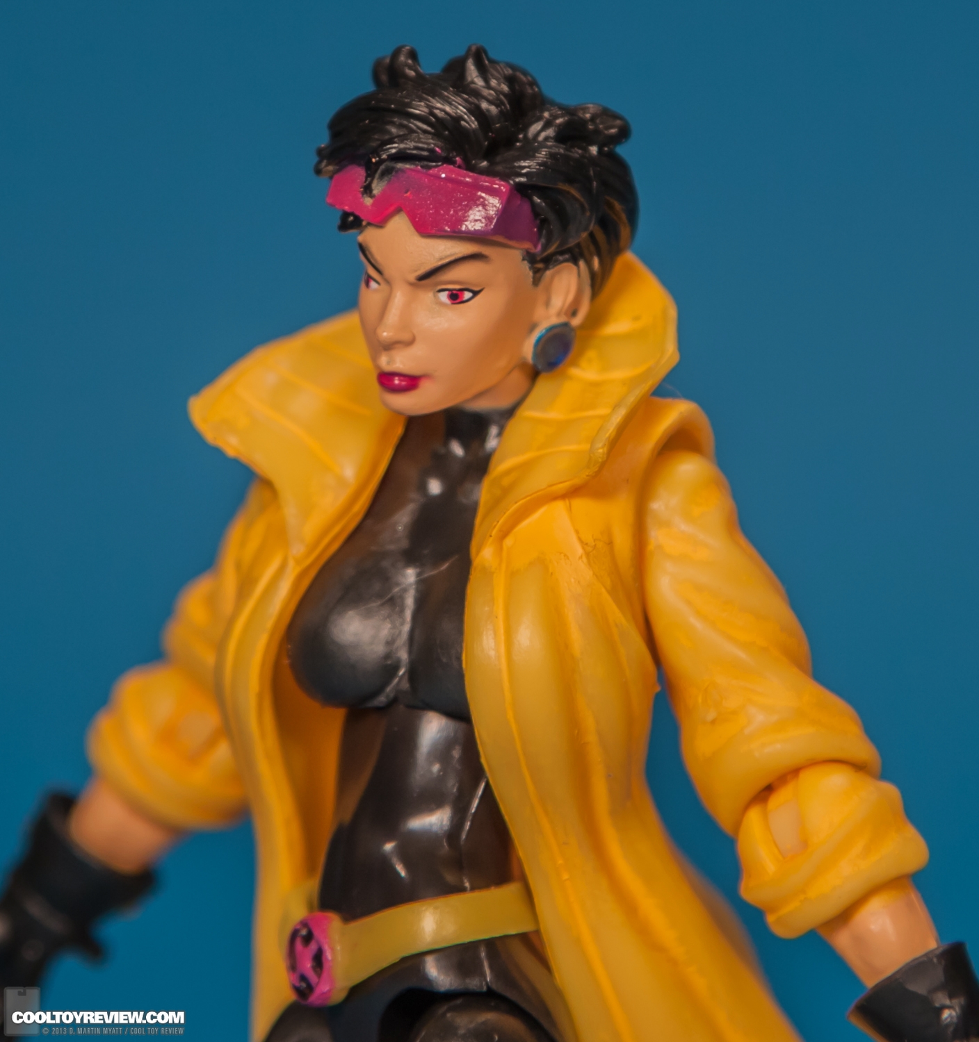 Marvel_Universe_Modern_Jubilee_X-Men_Hasbro-011.jpg