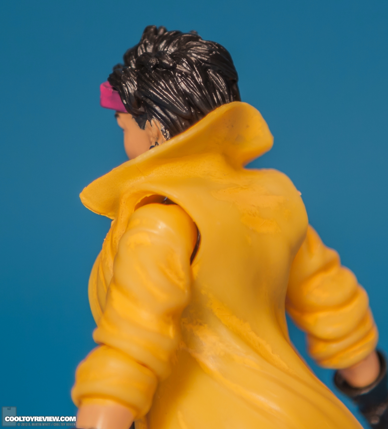 Marvel_Universe_Modern_Jubilee_X-Men_Hasbro-012.jpg
