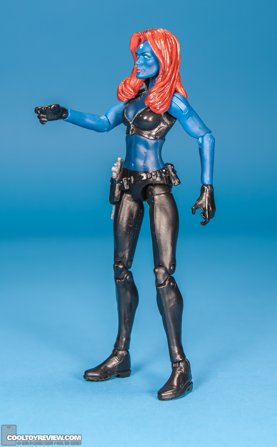 Mystique_X-Mutants_Marvel_Legends_Hasbro-03.jpg