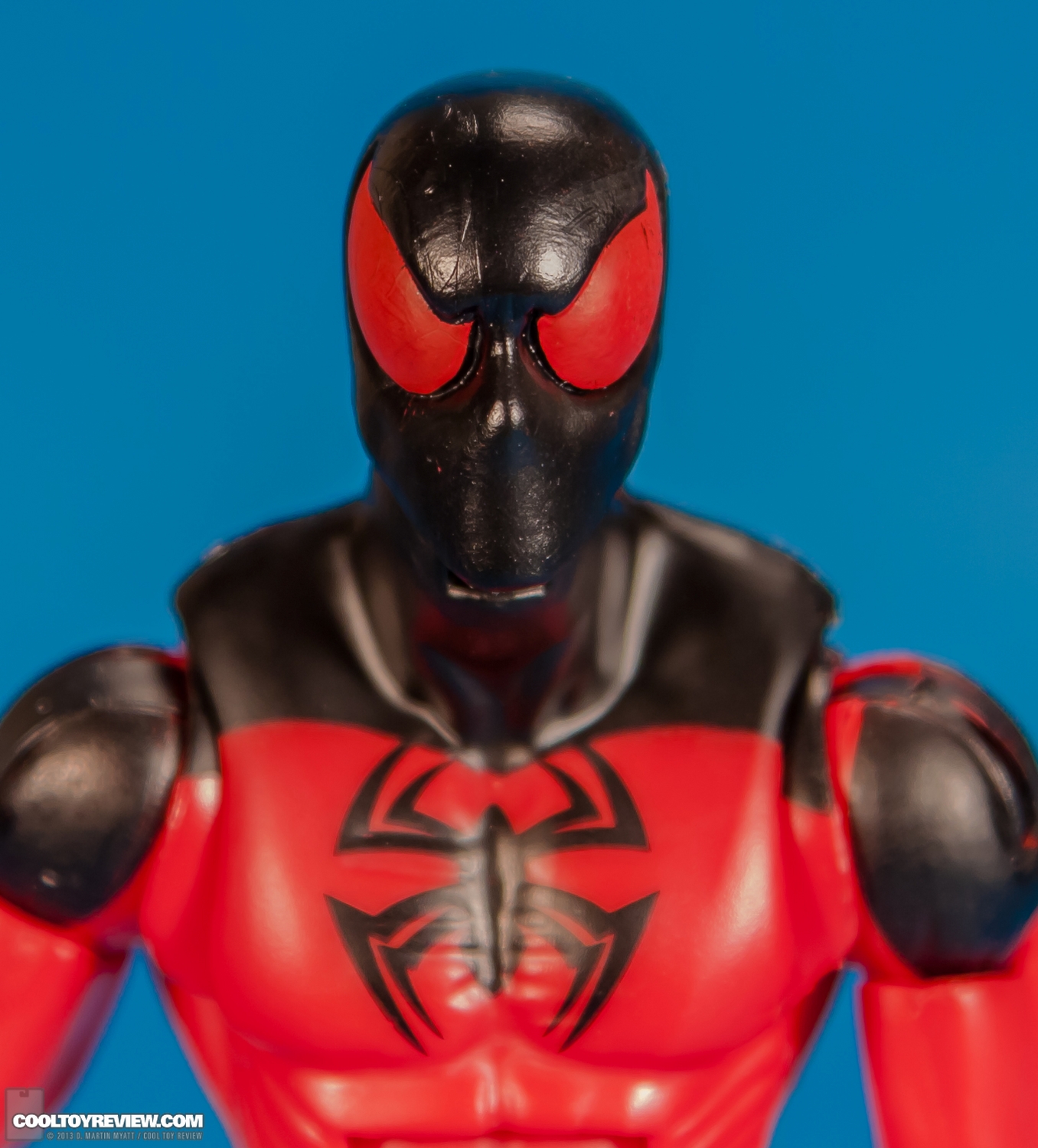 Scarlet-Spider-Marvel-Legends-Rocket-Raccoon-Series-Hasbro-005.jpg