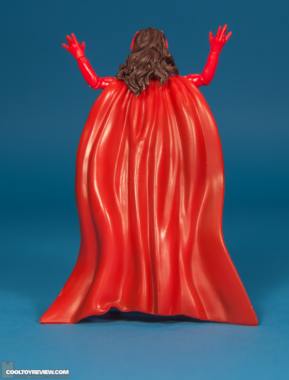 Scarlet_Witch_Marvel_Universe_Hasbro-04.jpg