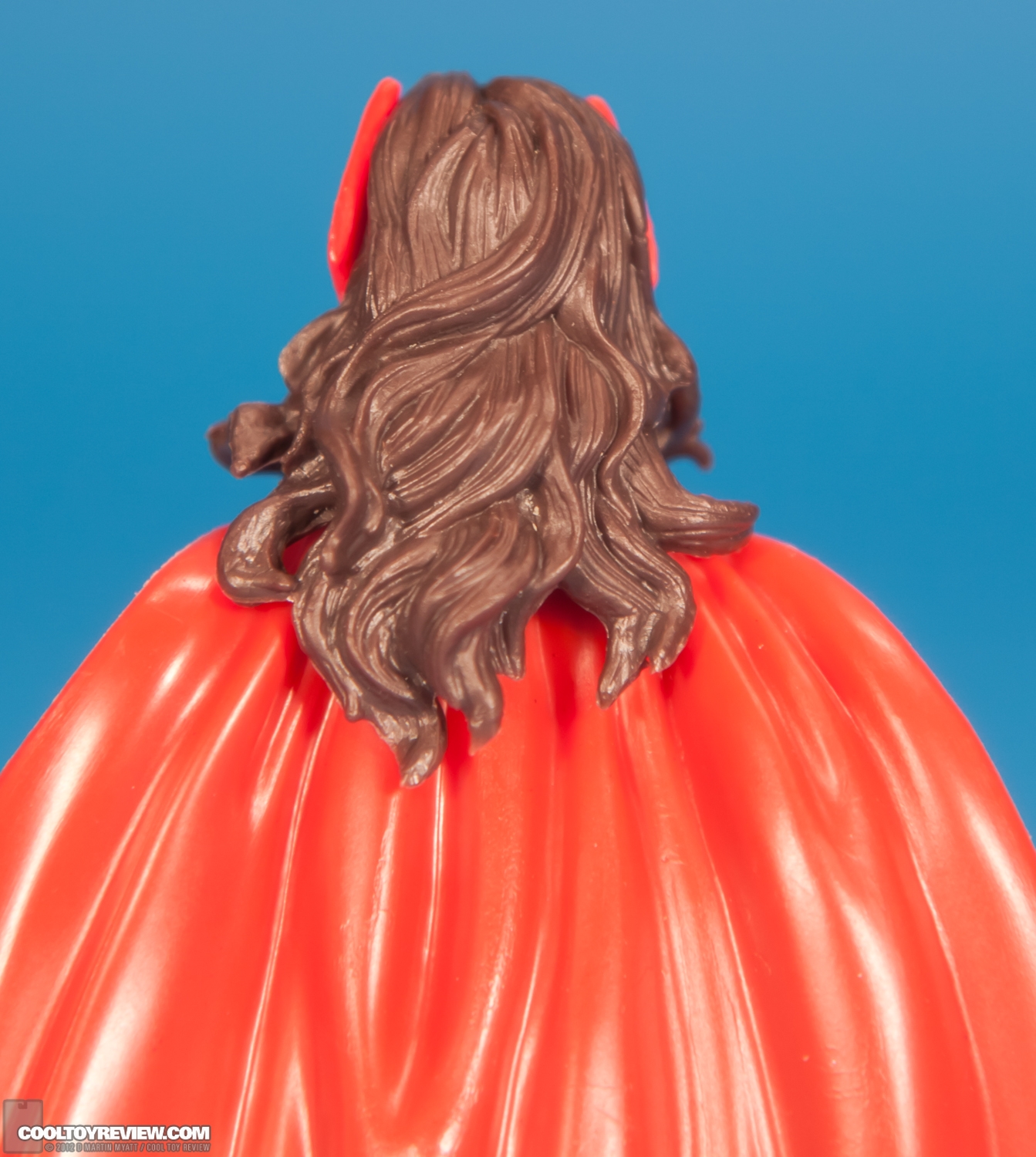 Scarlet_Witch_Marvel_Universe_Hasbro-12.jpg