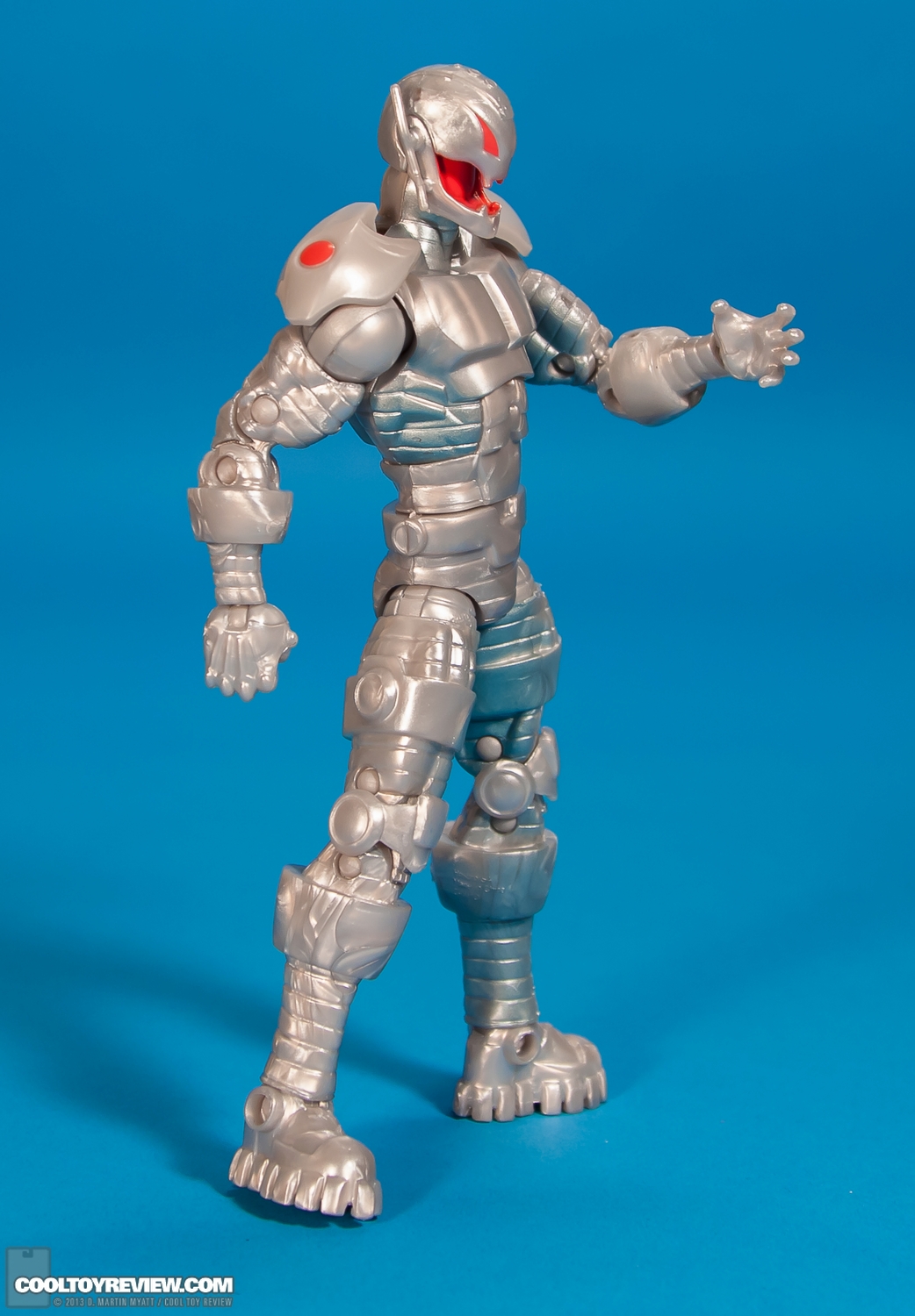 Ultron-Marvel-Legends-Iron-Monger-Series-002.jpg