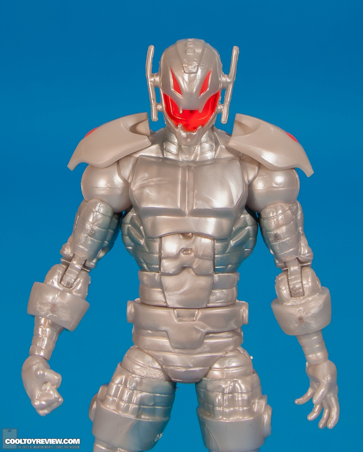 Ultron-Marvel-Legends-Iron-Monger-Series-005.jpg