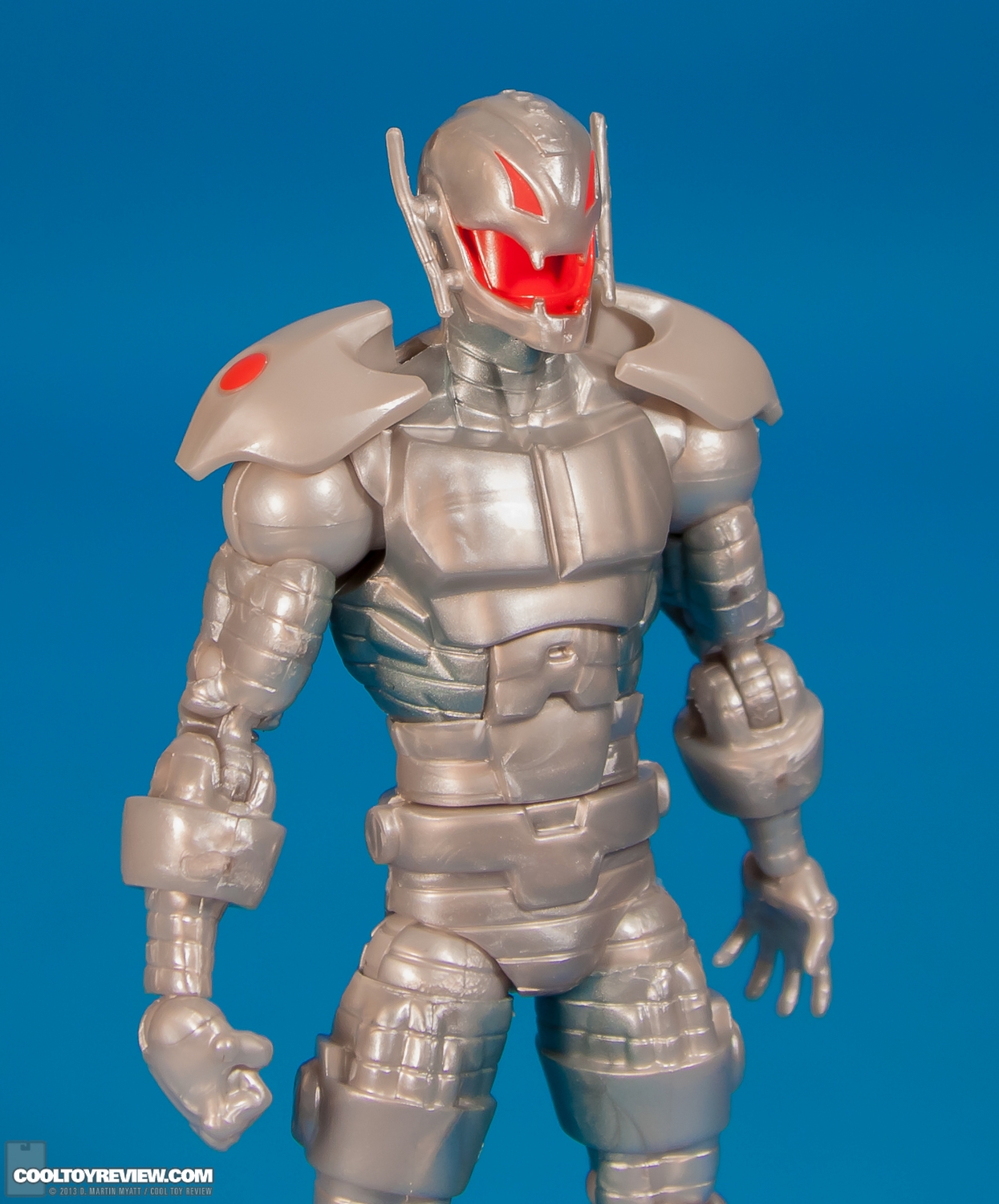 Ultron-Marvel-Legends-Iron-Monger-Series-006.jpg