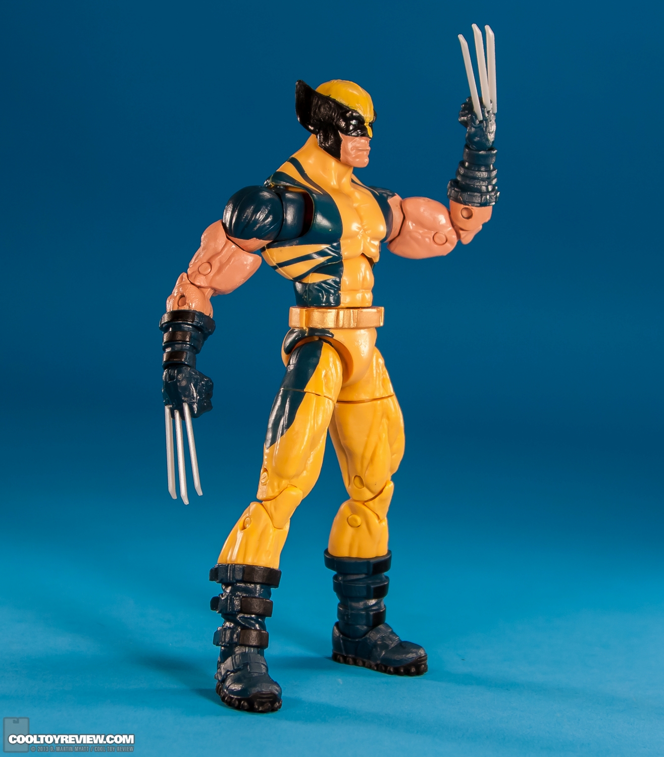 Wolverine-Marvel-Legends-Puck-Series-Hasbro-002.jpg