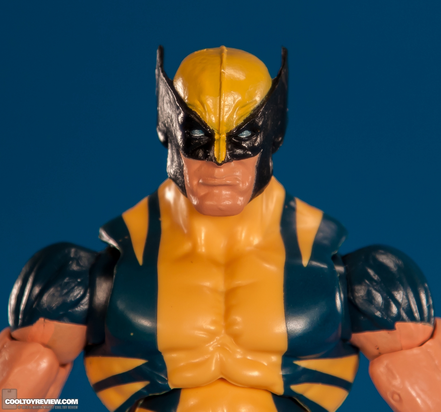 Wolverine-Marvel-Legends-Puck-Series-Hasbro-005.jpg