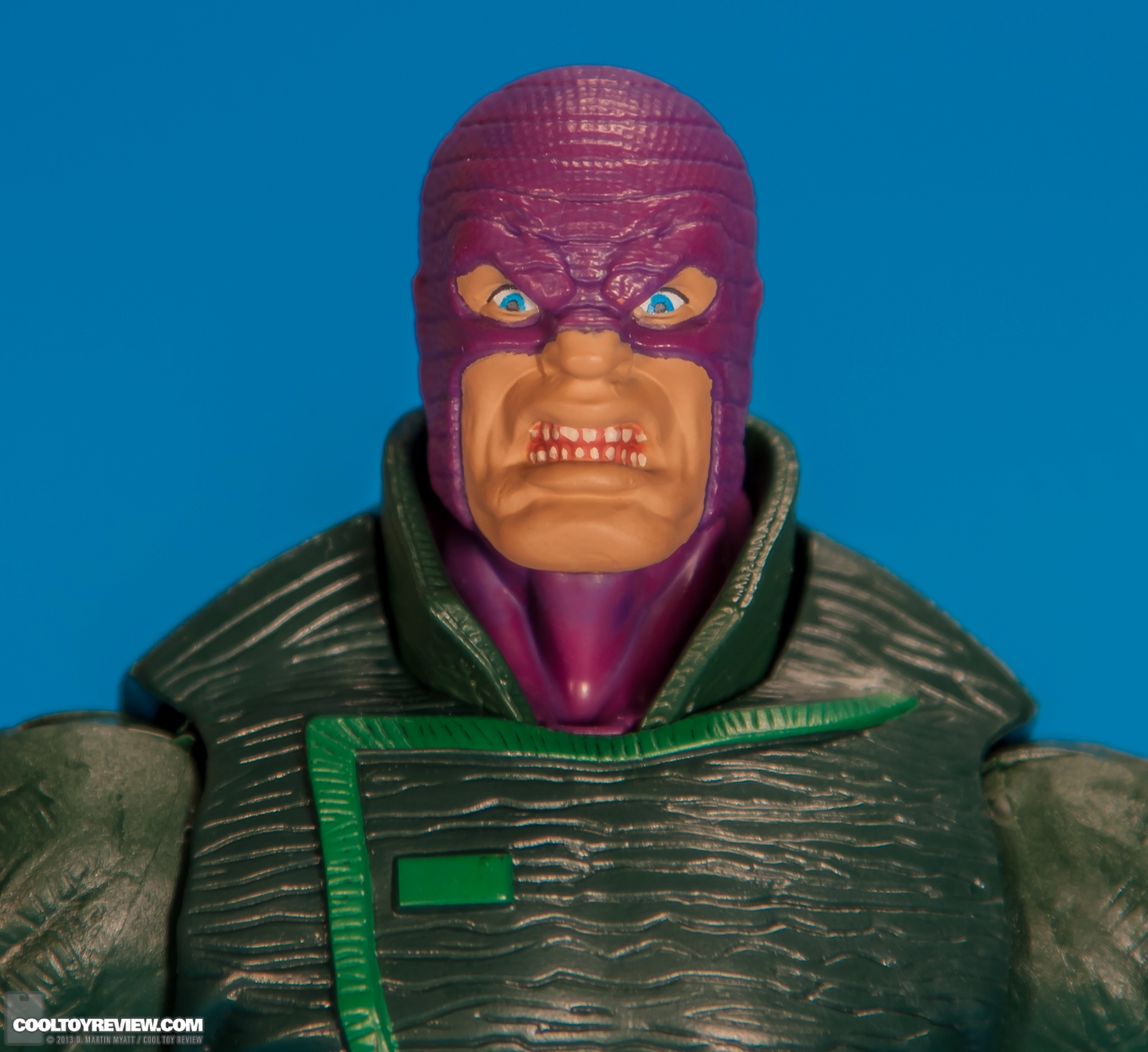 Wrecker-Marvel-Legends-Rocket-Raccoon-Series-Hasbro-005.jpg