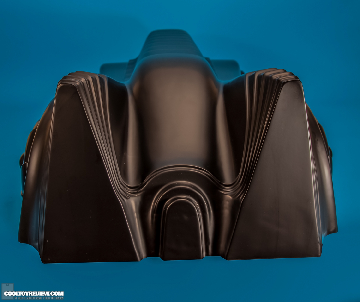 Batman-1989-Burton-Batmobile-Hot-Toys-012.jpg