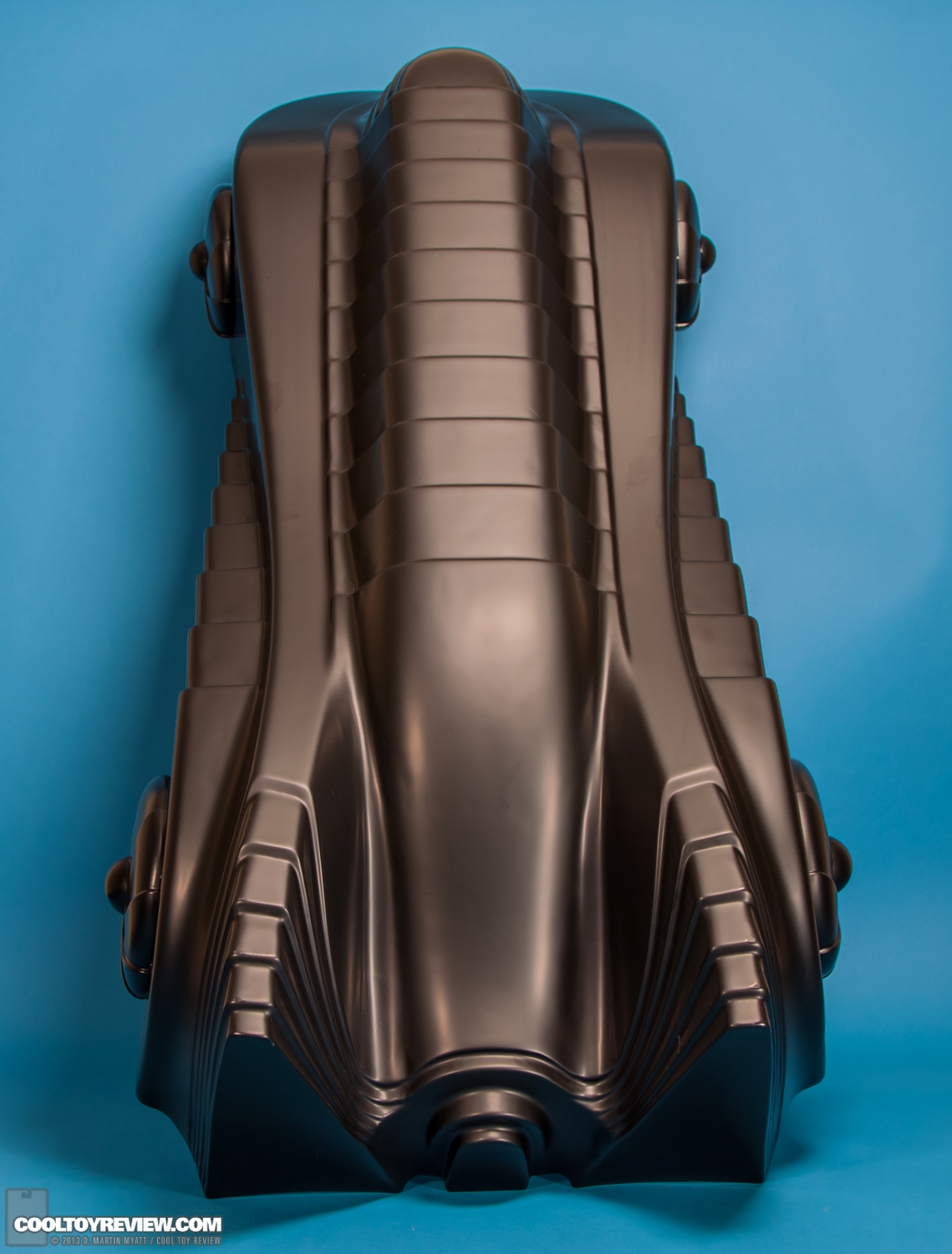 Batman-1989-Burton-Batmobile-Hot-Toys-014.jpg