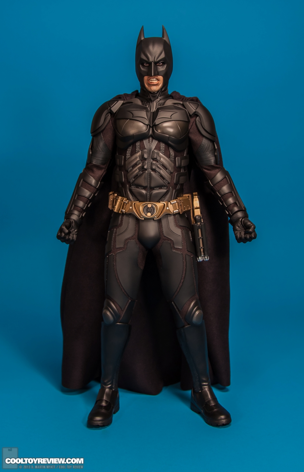 Batman-QS001-Quarter-Scale-Figure-Hot-Toys-001.jpg