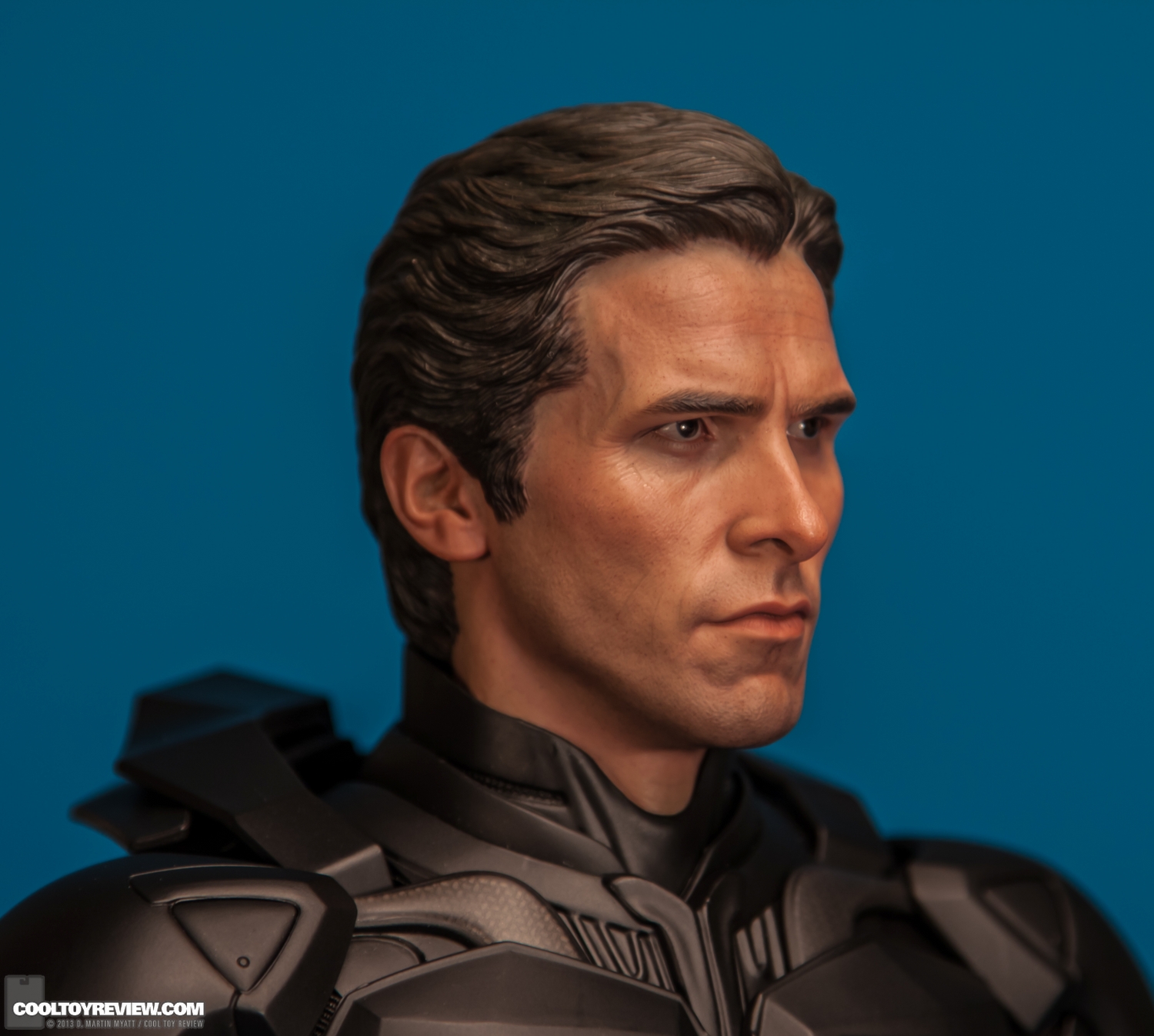 Batman-QS001-Quarter-Scale-Figure-Hot-Toys-014.jpg