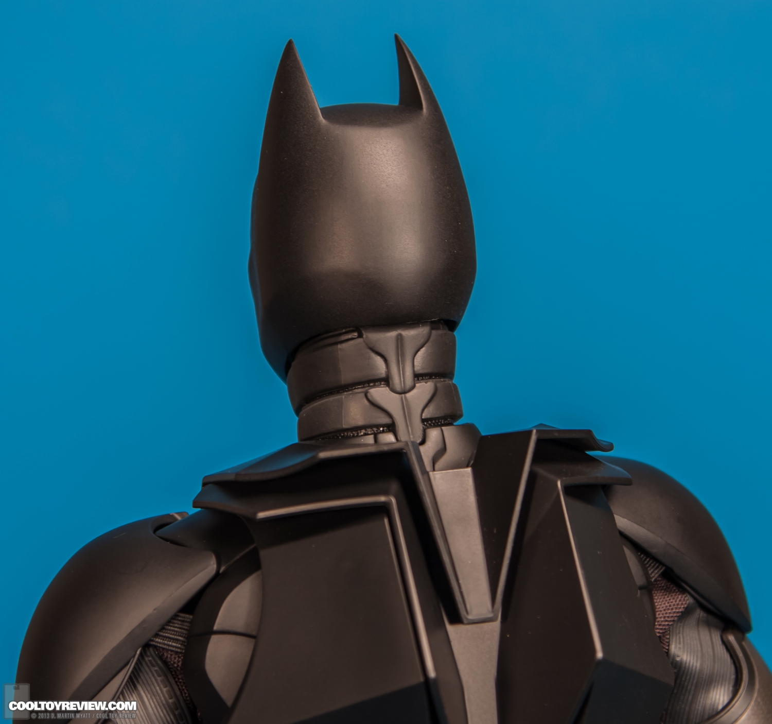 Batman-QS001-Quarter-Scale-Figure-Hot-Toys-020.jpg