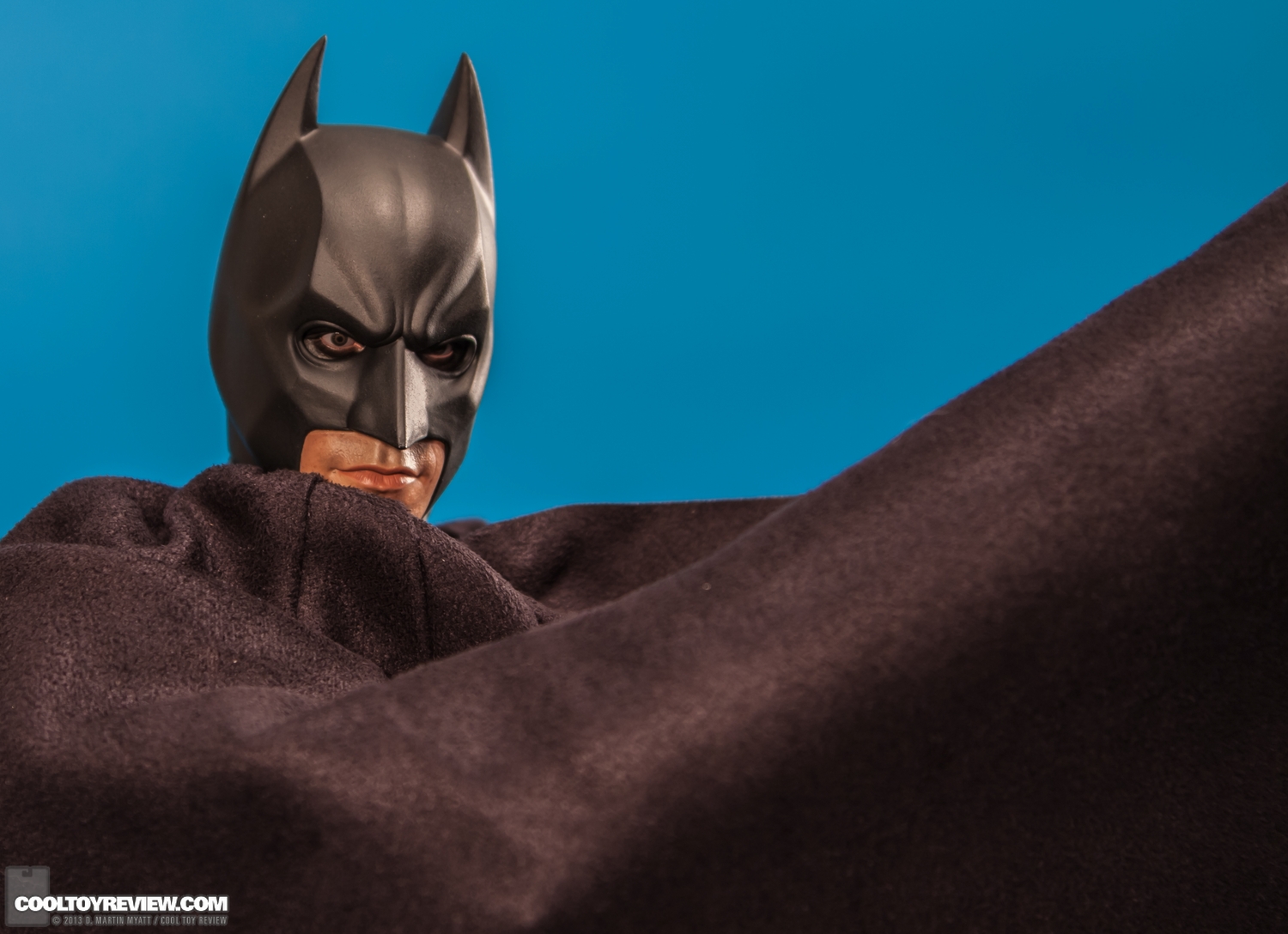 Batman-QS001-Quarter-Scale-Figure-Hot-Toys-054.jpg