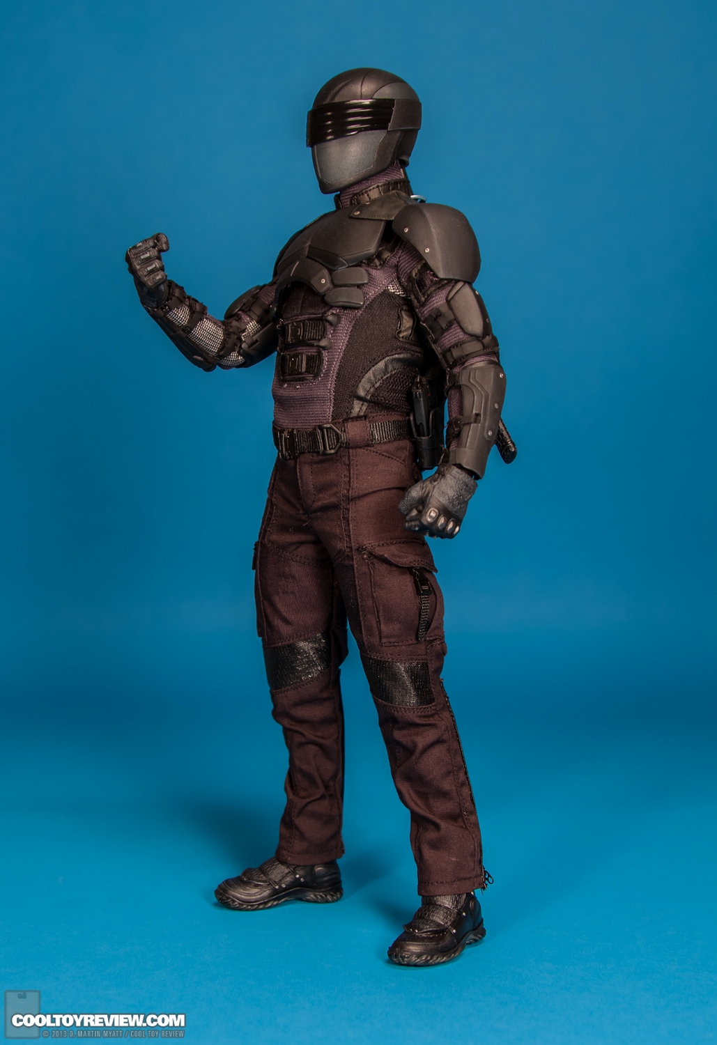 GI-Joe-Retaliation-Snake-Eyes-Hot-Toys-003.jpg