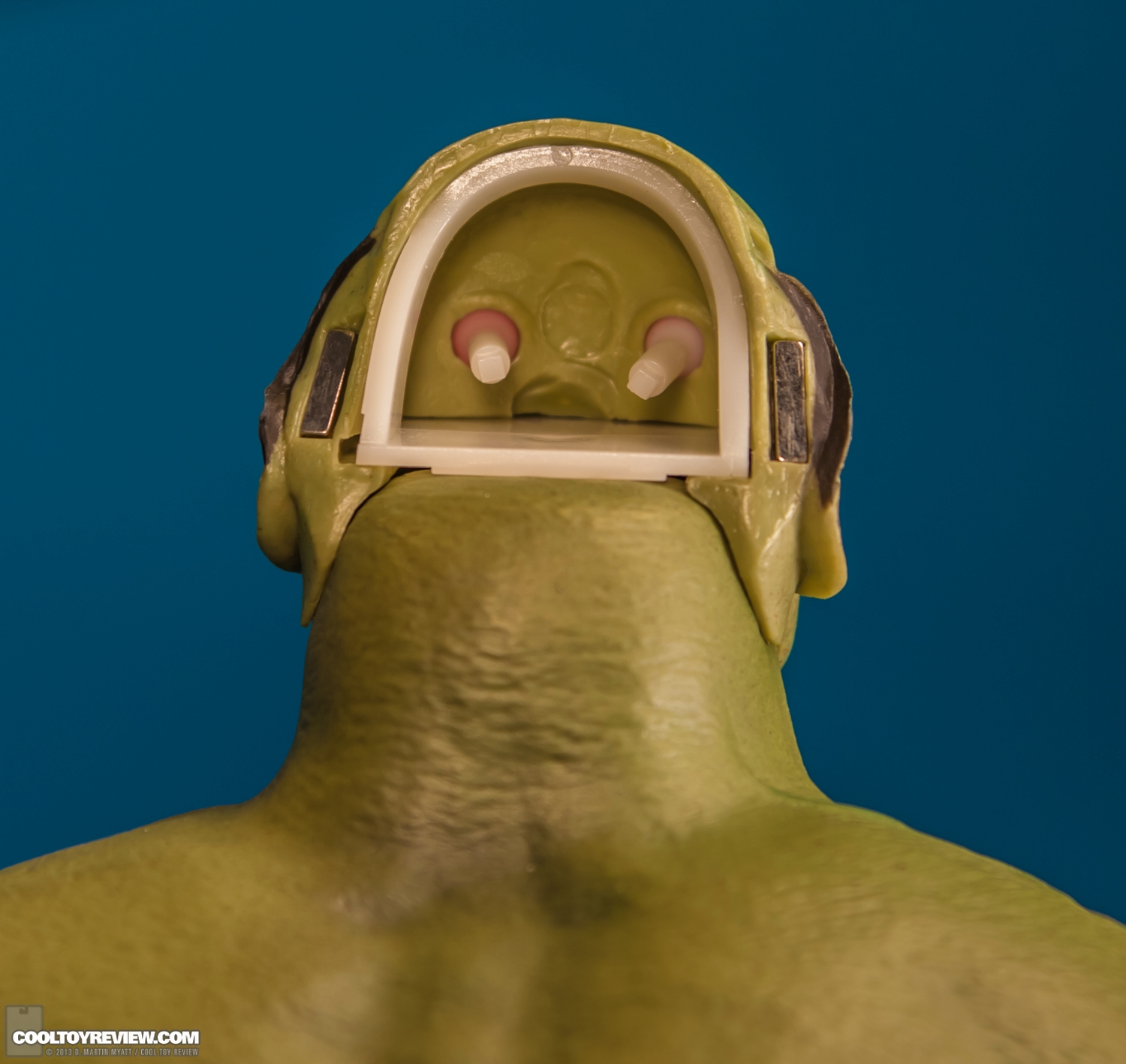 Hulk-Avengers-Movie-Masterpiece-Series-Hot-Toys-011.jpg