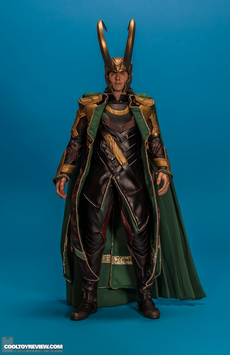 Loki-Avengers-Movie-Masterpiece-Series-Hot-Toys-001.jpg