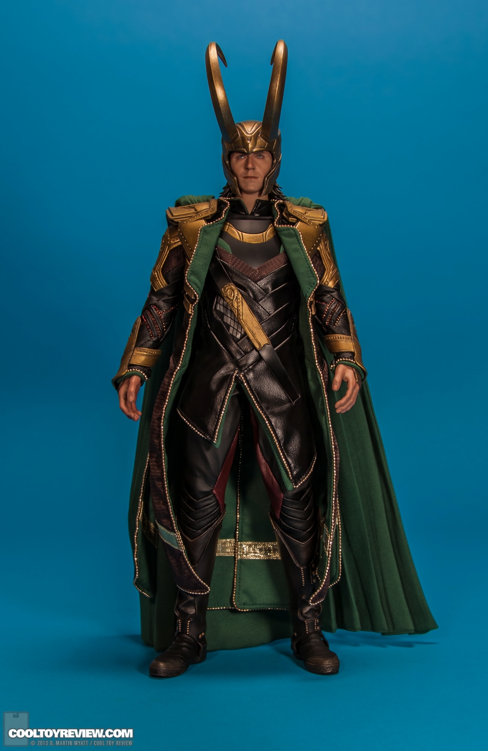 Loki-Avengers-Movie-Masterpiece-Series-Hot-Toys-001.jpg