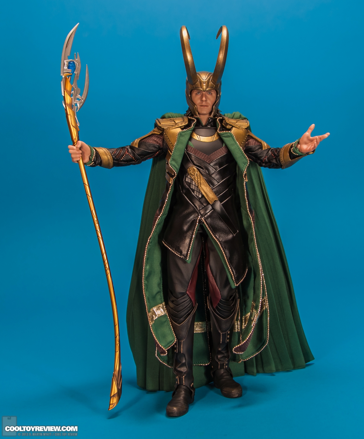 Loki-Avengers-Movie-Masterpiece-Series-Hot-Toys-024.jpg