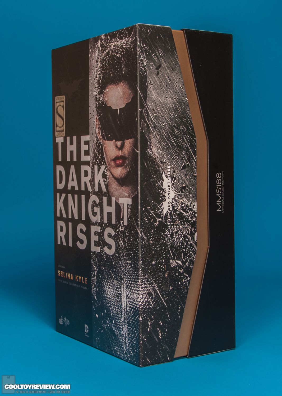 Selina-Kyle-Catwoman-Dark-Knight-Rises-Hot-Toys-026.jpg