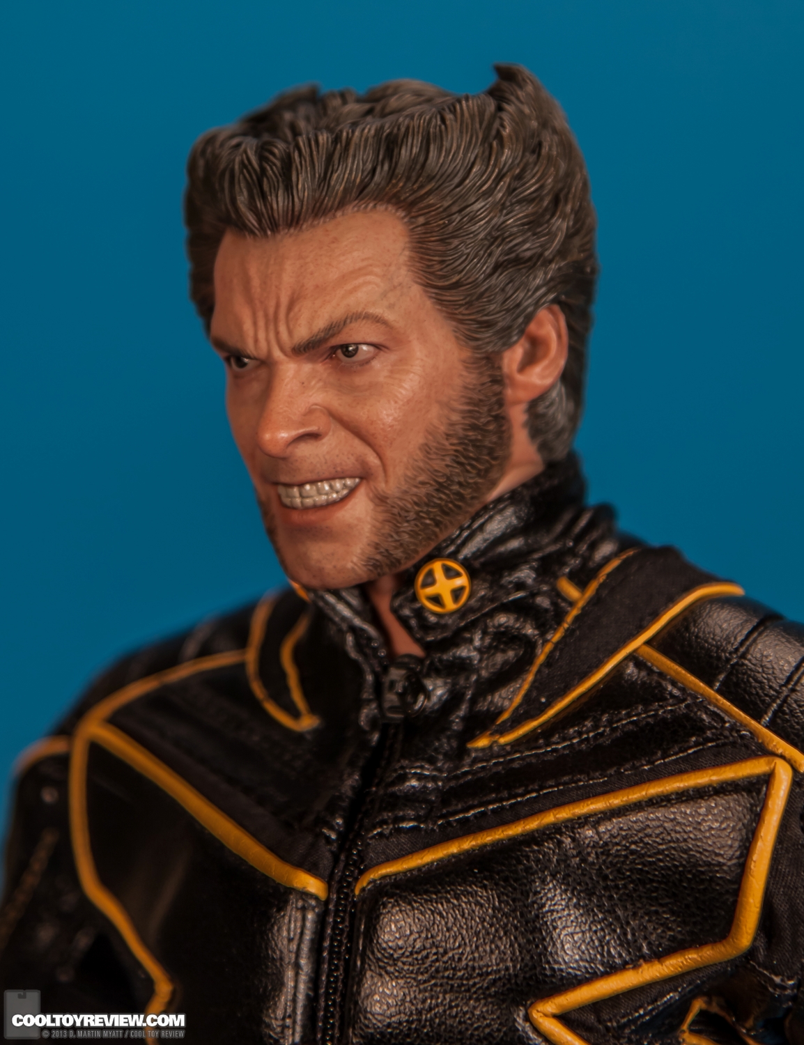 Wolverine-X-Men-3-Movie_Masterpiece-Series-Hot-Toys-007.jpg