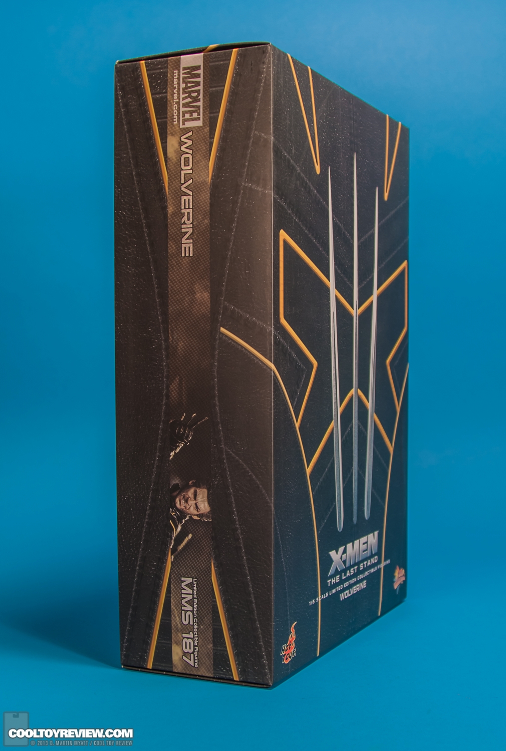 Wolverine-X-Men-3-Movie_Masterpiece-Series-Hot-Toys-016.jpg