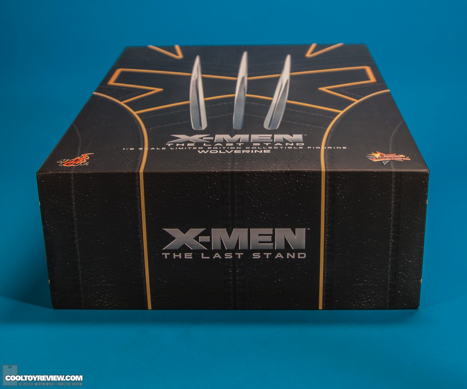 Wolverine-X-Men-3-Movie_Masterpiece-Series-Hot-Toys-020.jpg