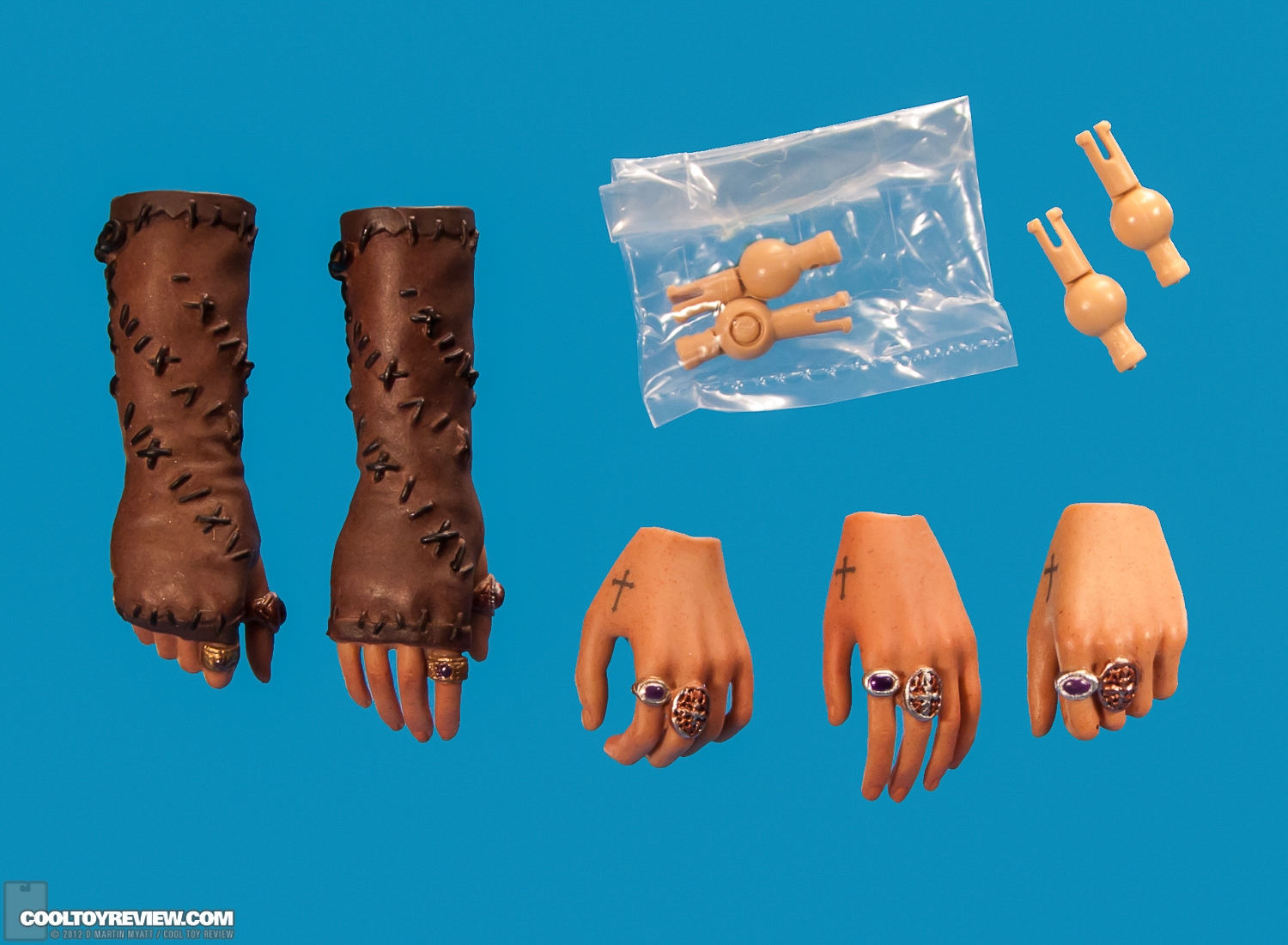 Angelica_Disney_Pirates_Of_The_Caribbean_Hot_Toys-25.jpg