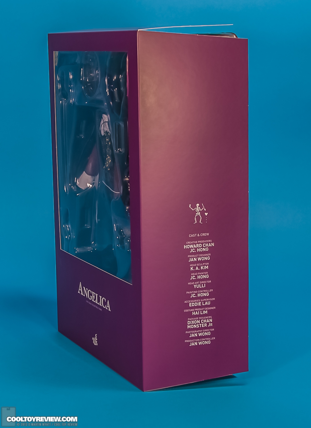 Angelica_Disney_Pirates_Of_The_Caribbean_Hot_Toys-51.jpg