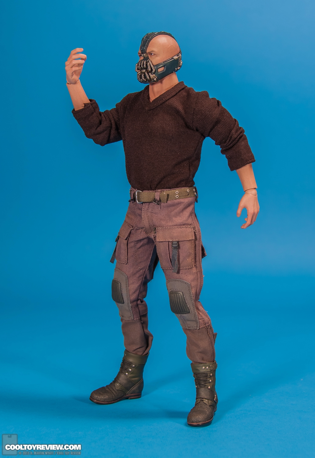 Bane_Dark_Knight_Rises_Hot_Toys_Movie_Masterpiece_Series-03.jpg