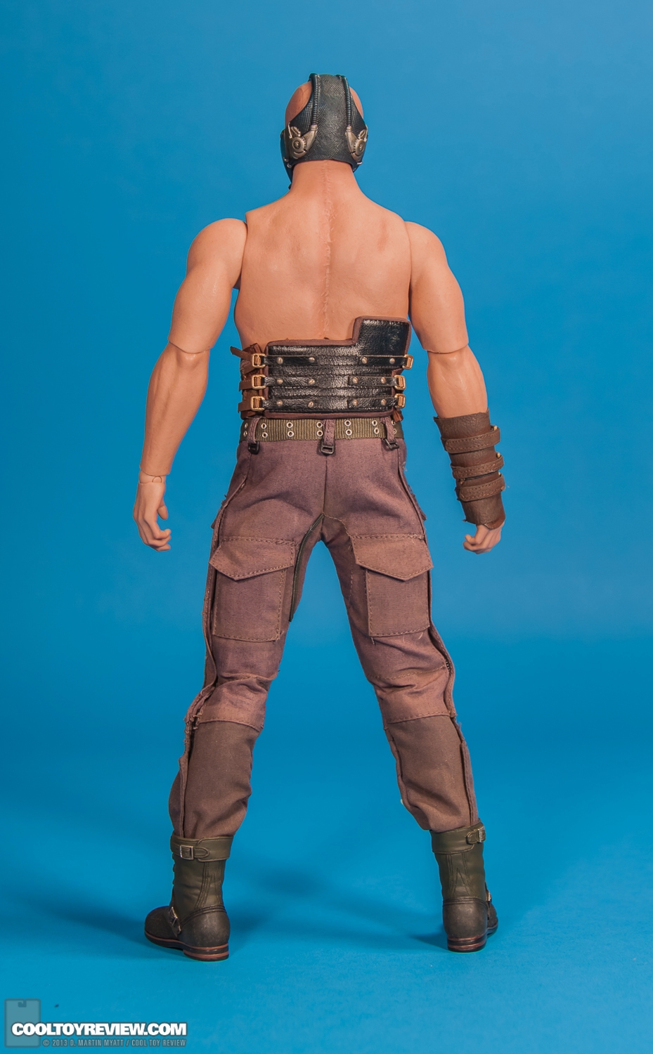 Bane_Dark_Knight_Rises_Hot_Toys_Movie_Masterpiece_Series-08.jpg