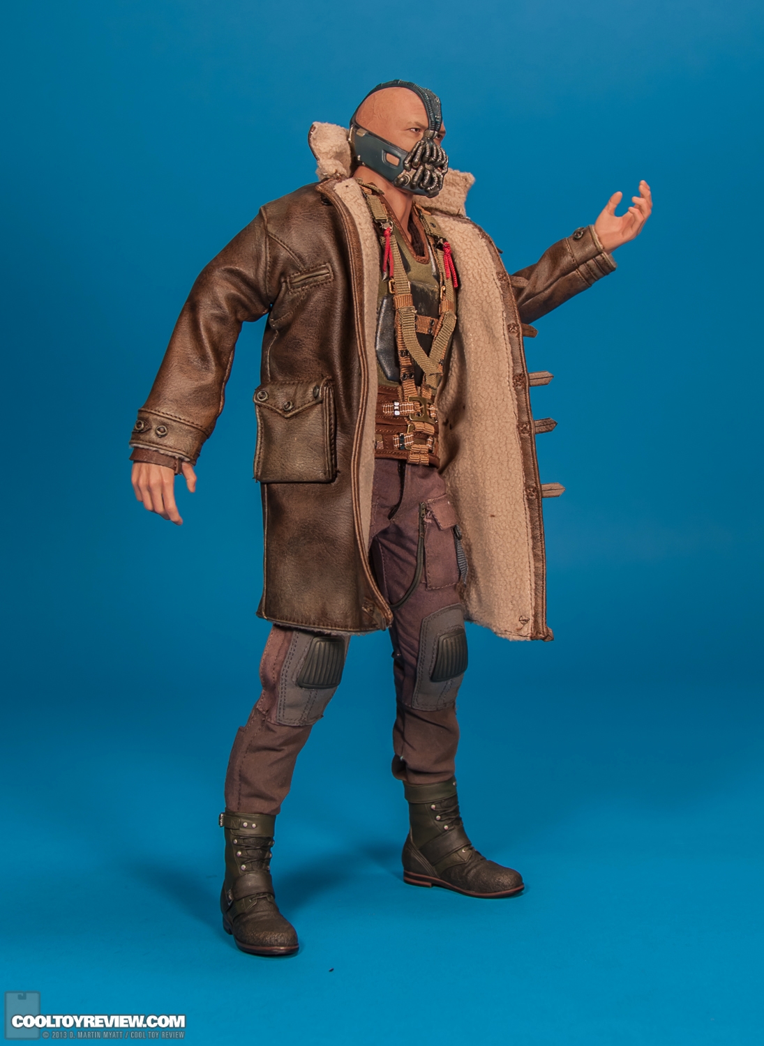 Bane_Dark_Knight_Rises_Hot_Toys_Movie_Masterpiece_Series-14.jpg