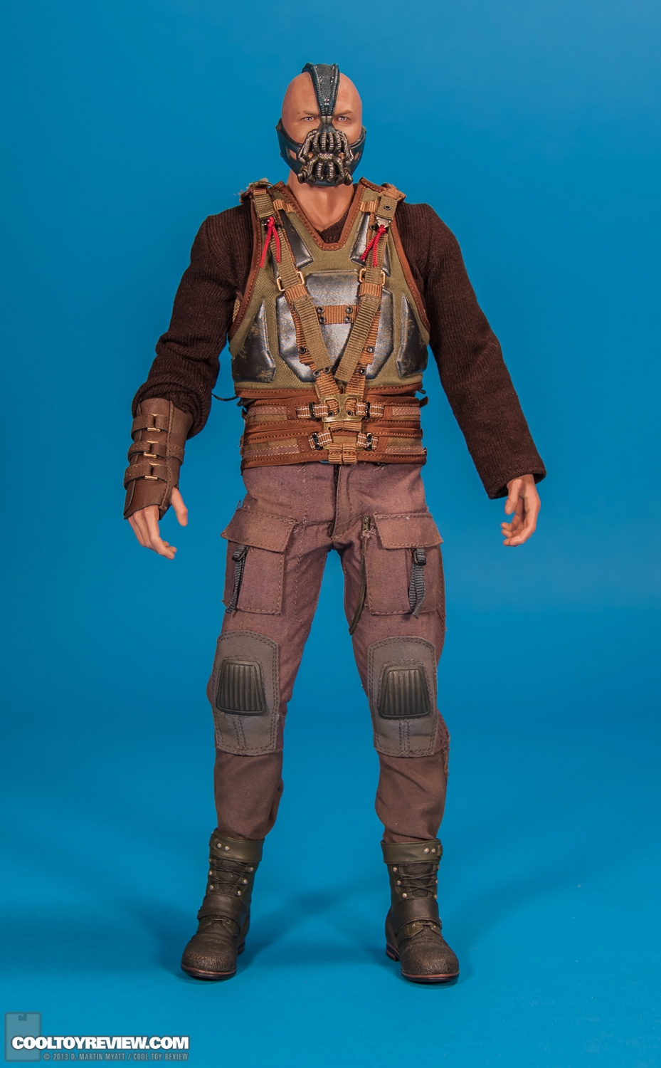 Bane_Dark_Knight_Rises_Hot_Toys_Movie_Masterpiece_Series-17.jpg