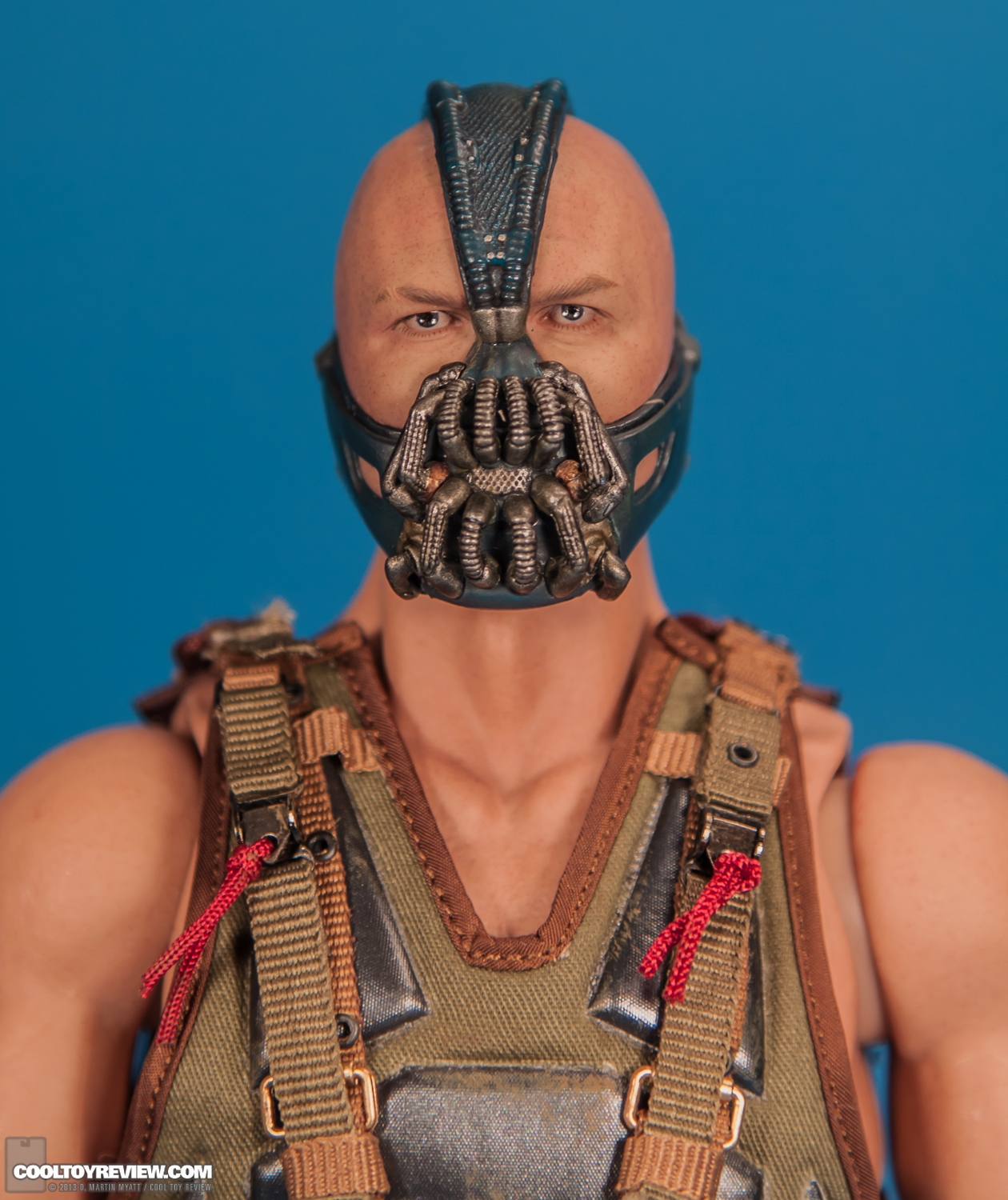 Bane_Dark_Knight_Rises_Hot_Toys_Movie_Masterpiece_Series-21.jpg