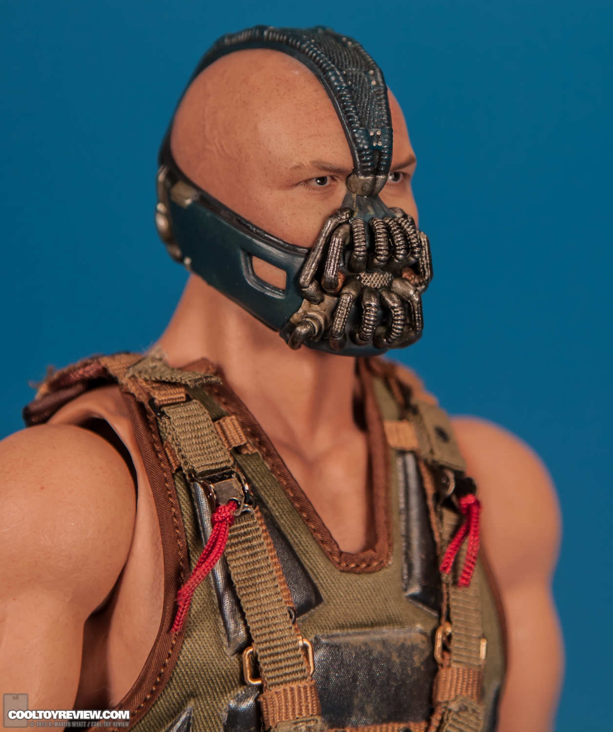Bane_Dark_Knight_Rises_Hot_Toys_Movie_Masterpiece_Series-22.jpg