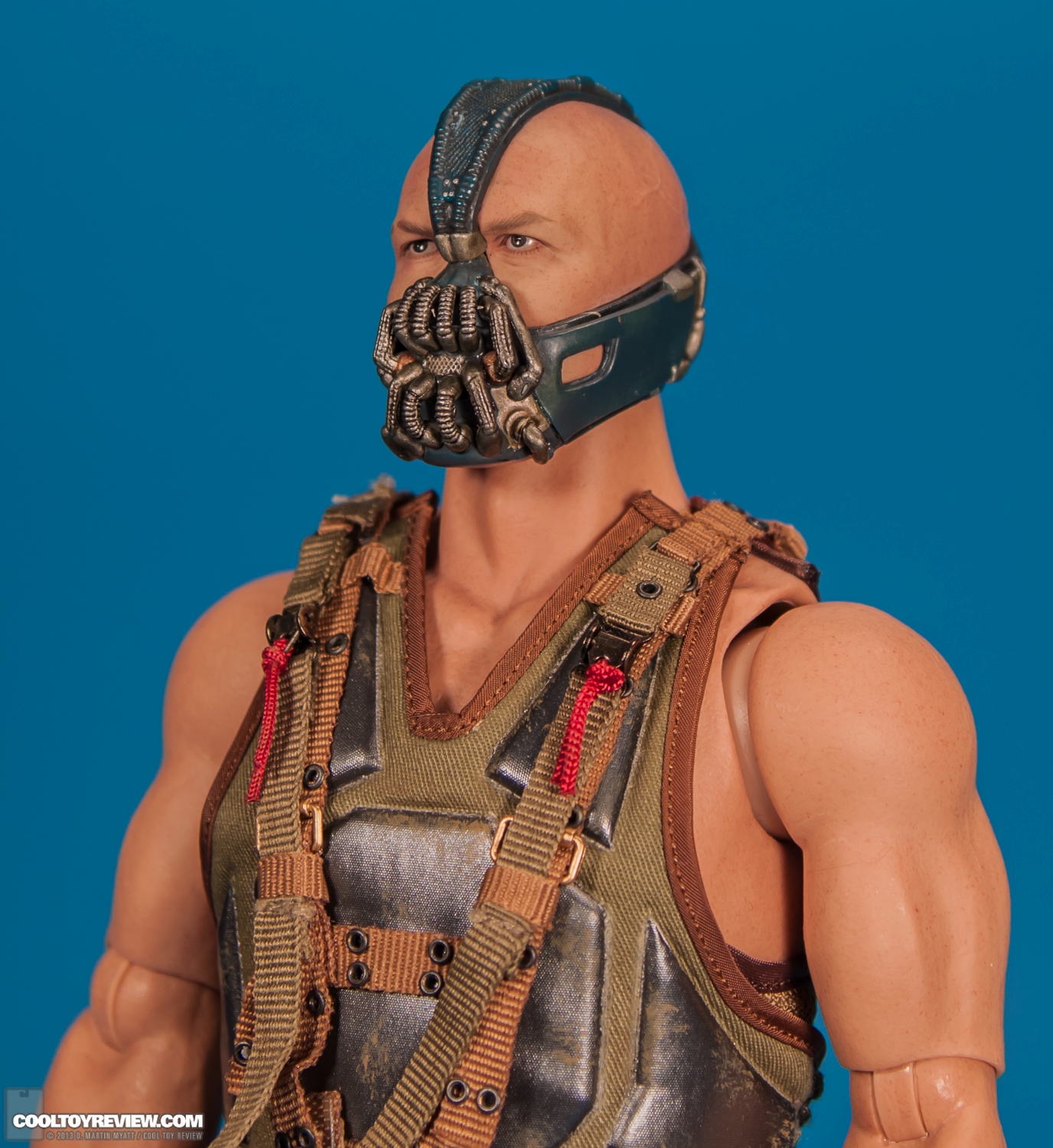 Bane_Dark_Knight_Rises_Hot_Toys_Movie_Masterpiece_Series-23.jpg