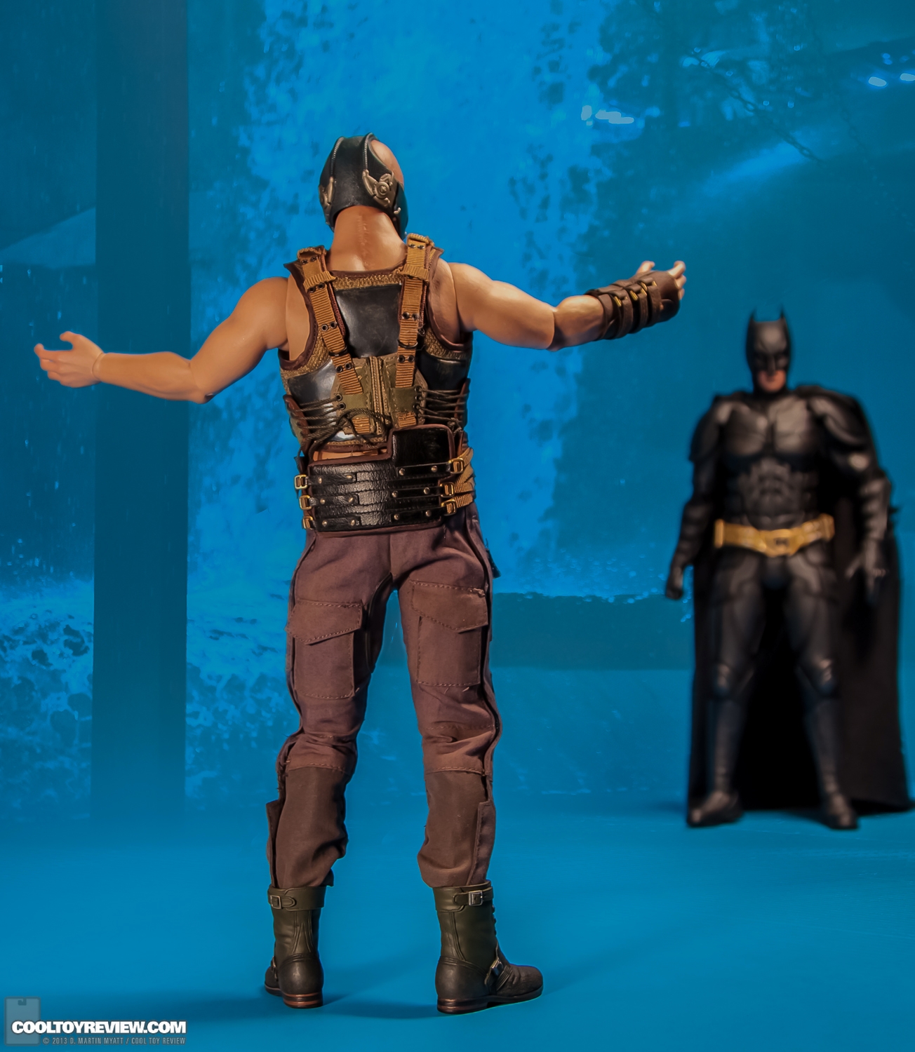 Bane_Dark_Knight_Rises_Hot_Toys_Movie_Masterpiece_Series-37.jpg