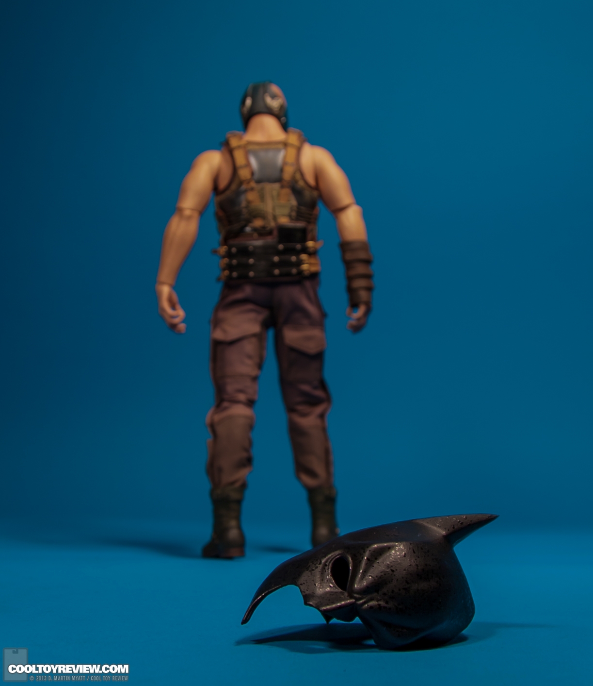 Bane_Dark_Knight_Rises_Hot_Toys_Movie_Masterpiece_Series-41.jpg