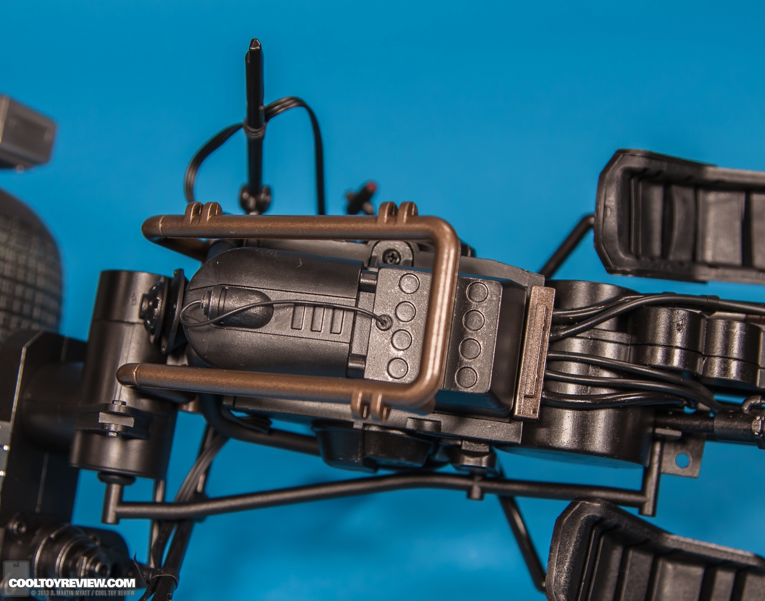 Bat-Pod_Dark_Knight_Rises_Hot_Toys-11.jpg