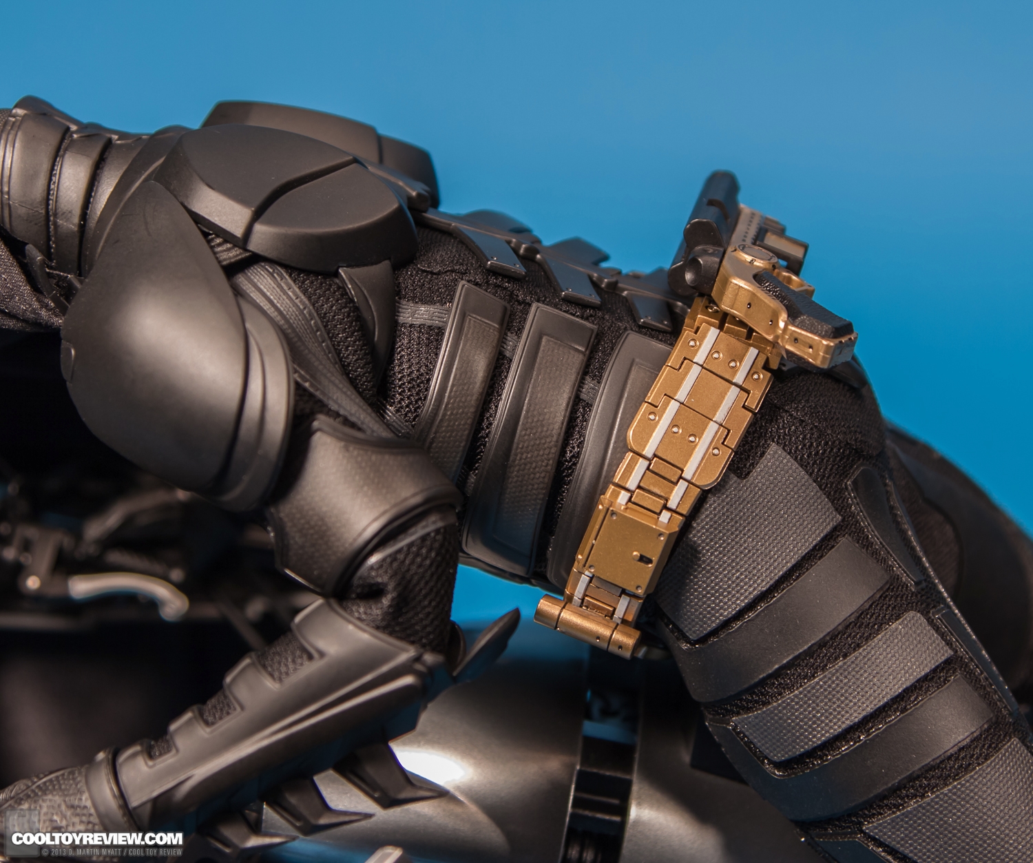 Bat-Pod_Dark_Knight_Rises_Hot_Toys-20.jpg