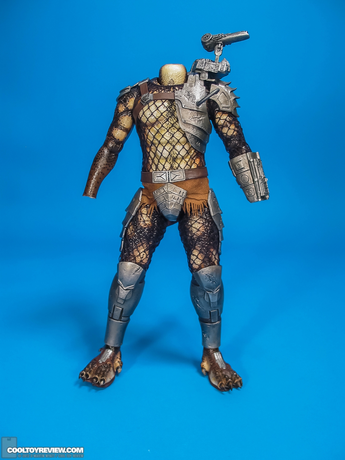 Classic_Predator_Predators_Hot_Toys-21.jpg