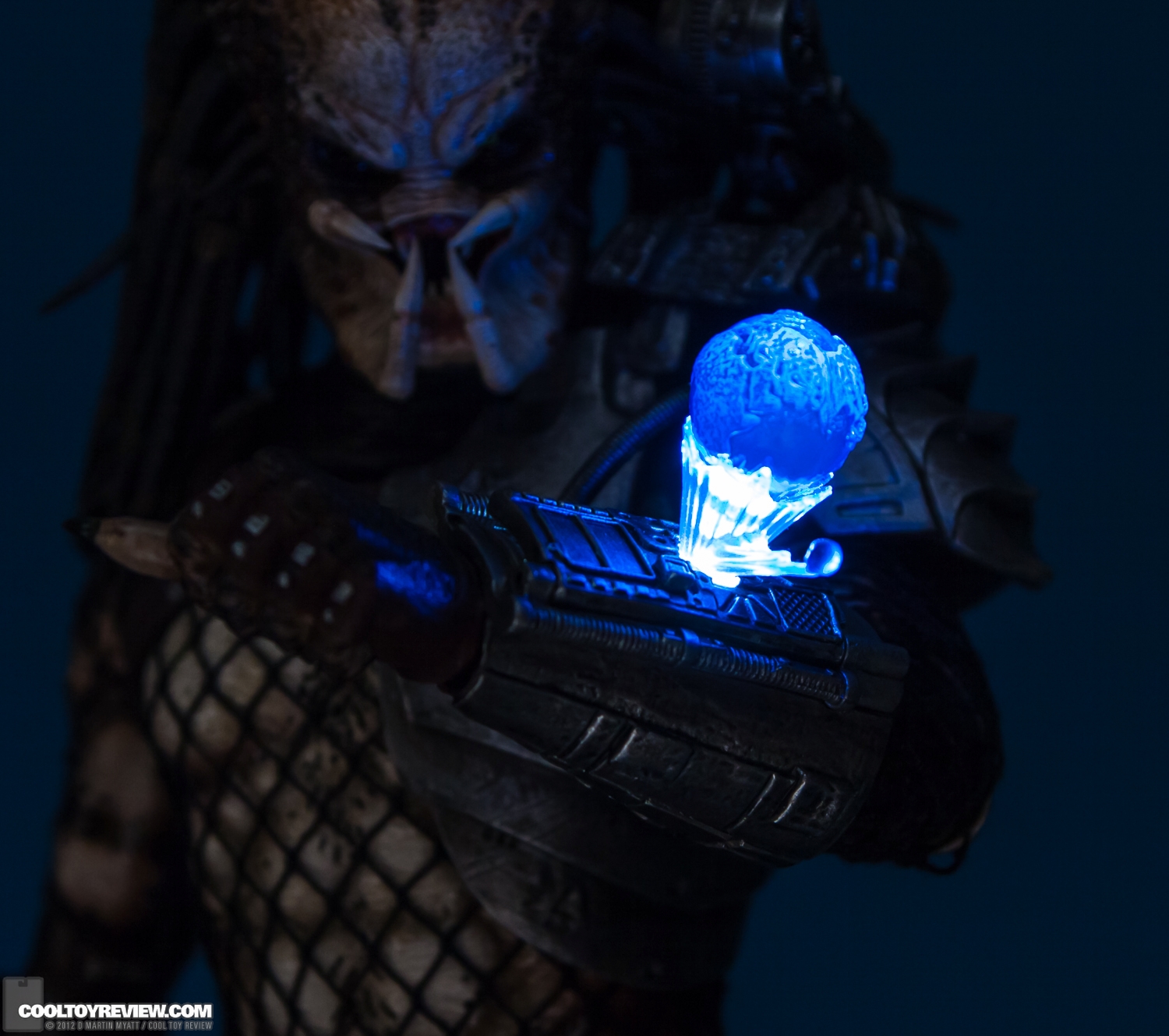 Classic_Predator_Predators_Hot_Toys-42.jpg