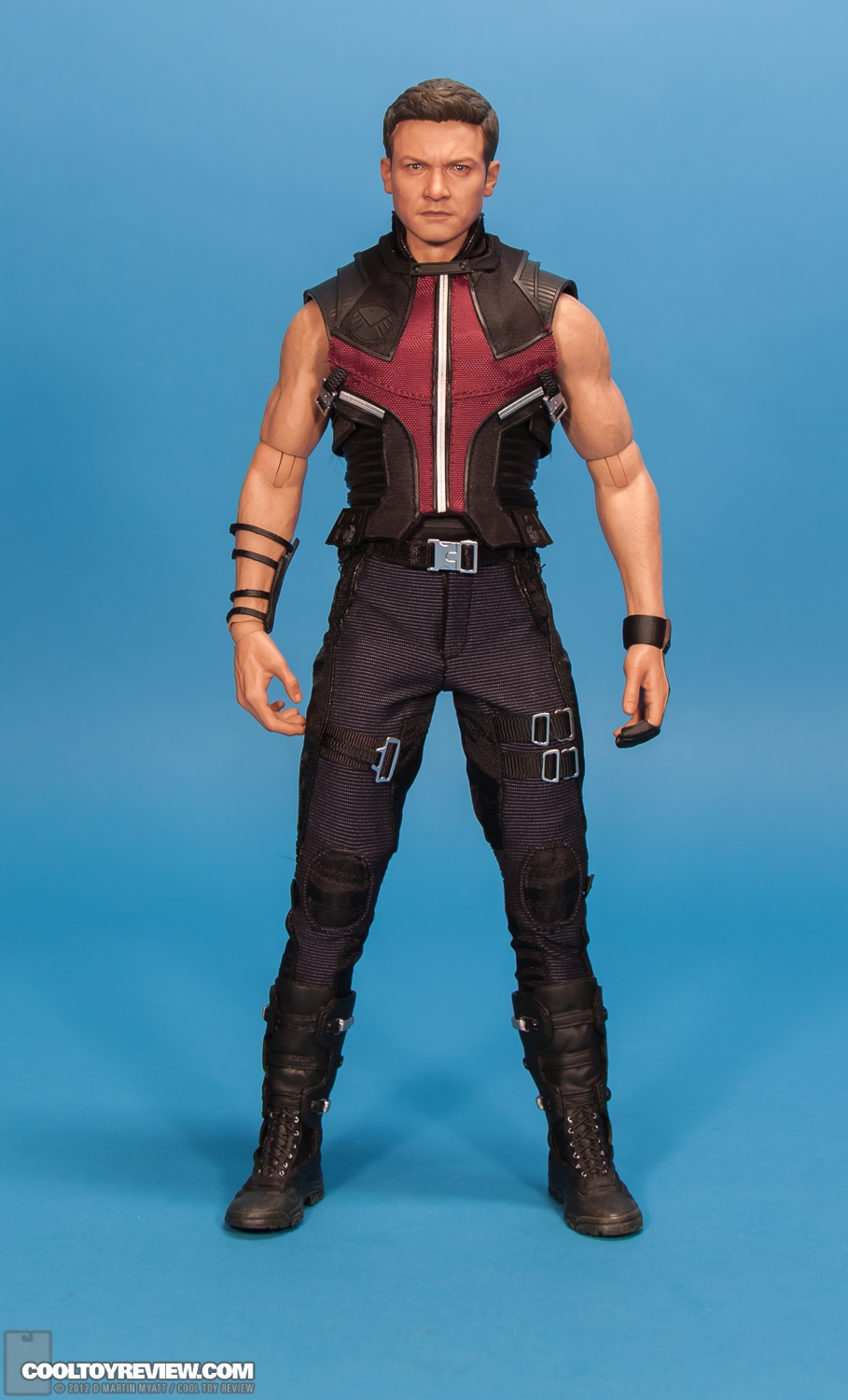 Hawkeye_Avengers_Jeremy_Renner_Hot_Toys-01.jpg