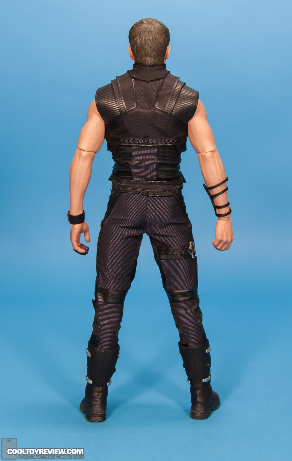 Hawkeye_Avengers_Jeremy_Renner_Hot_Toys-04.jpg