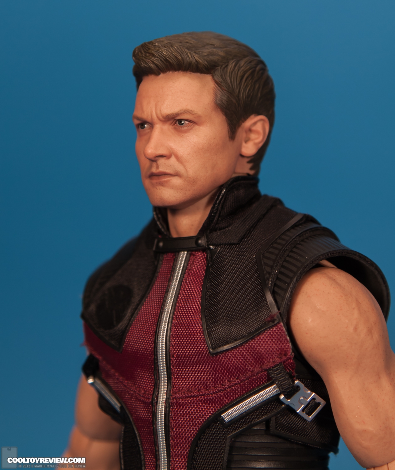 Hawkeye_Avengers_Jeremy_Renner_Hot_Toys-07.jpg