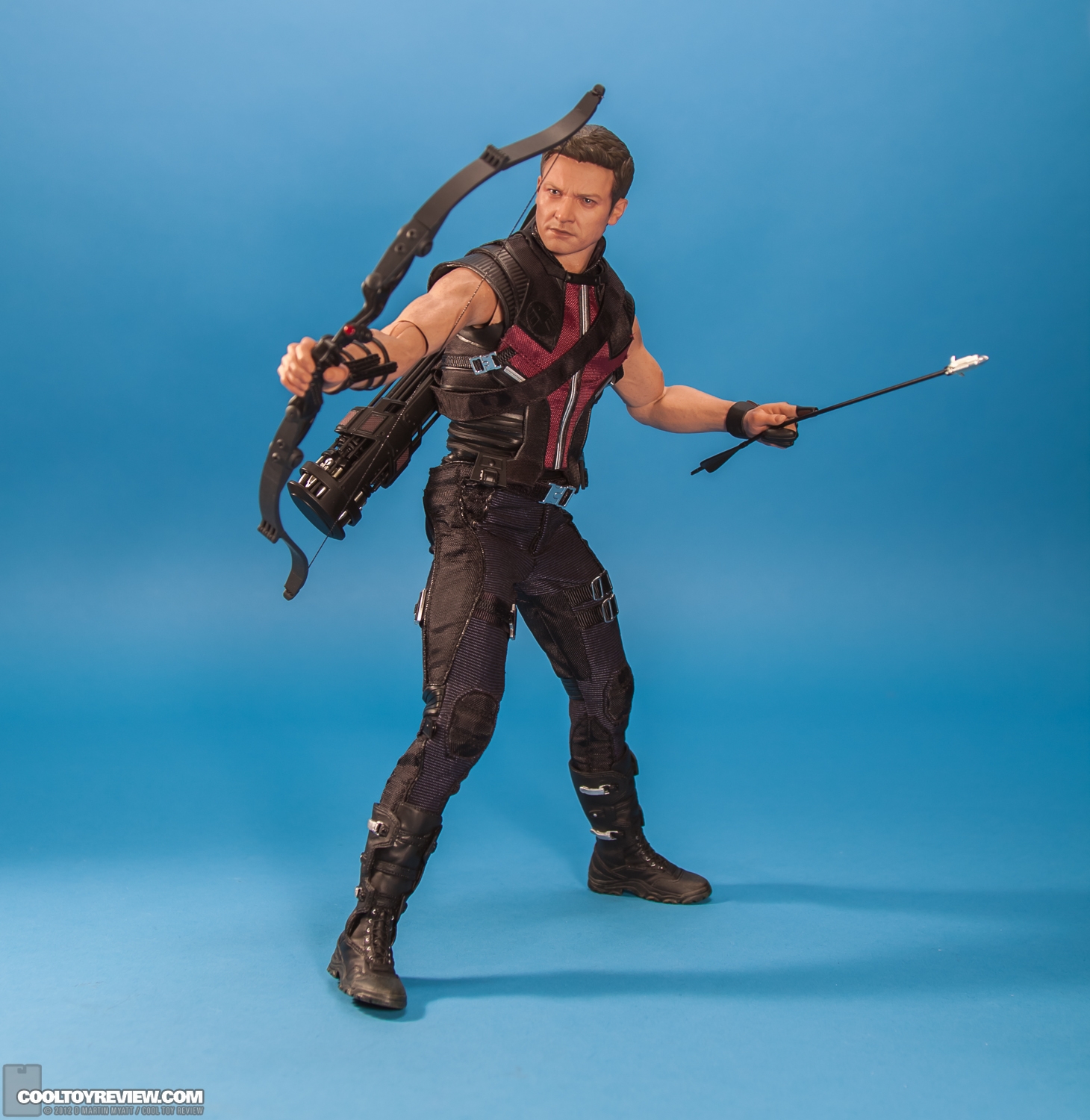 Hawkeye_Avengers_Jeremy_Renner_Hot_Toys-24.jpg